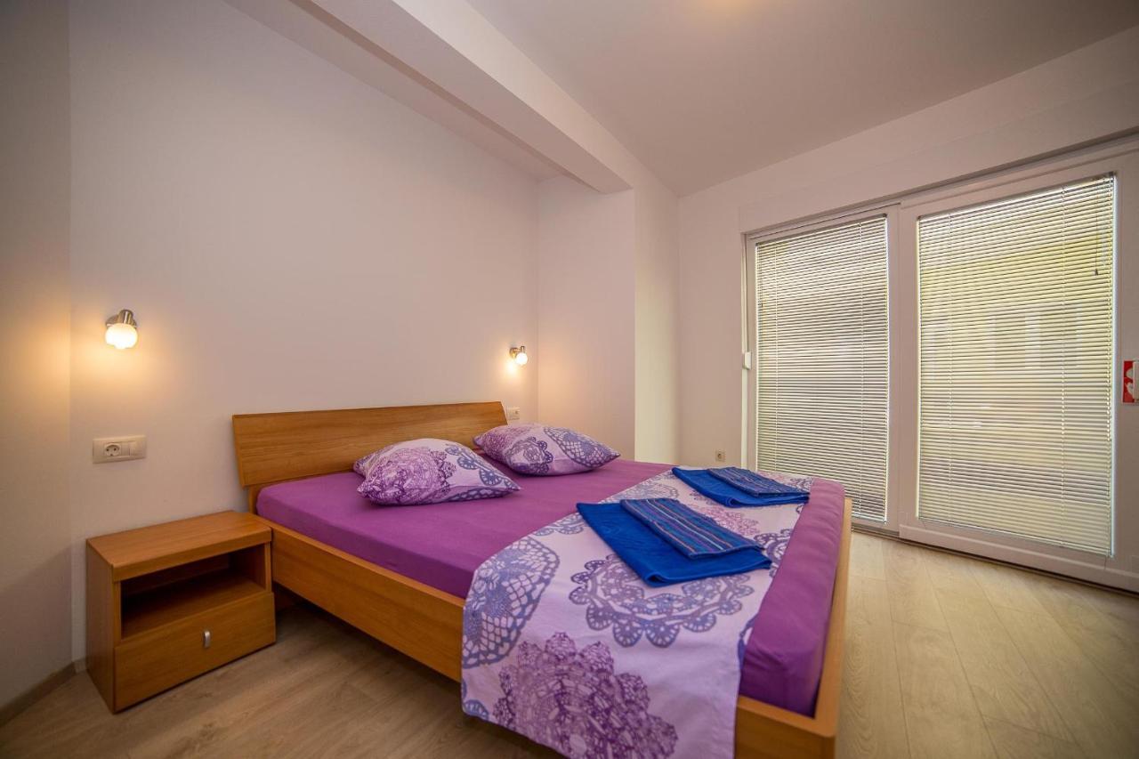Apartments Emil Lokva Rogoznica Ngoại thất bức ảnh