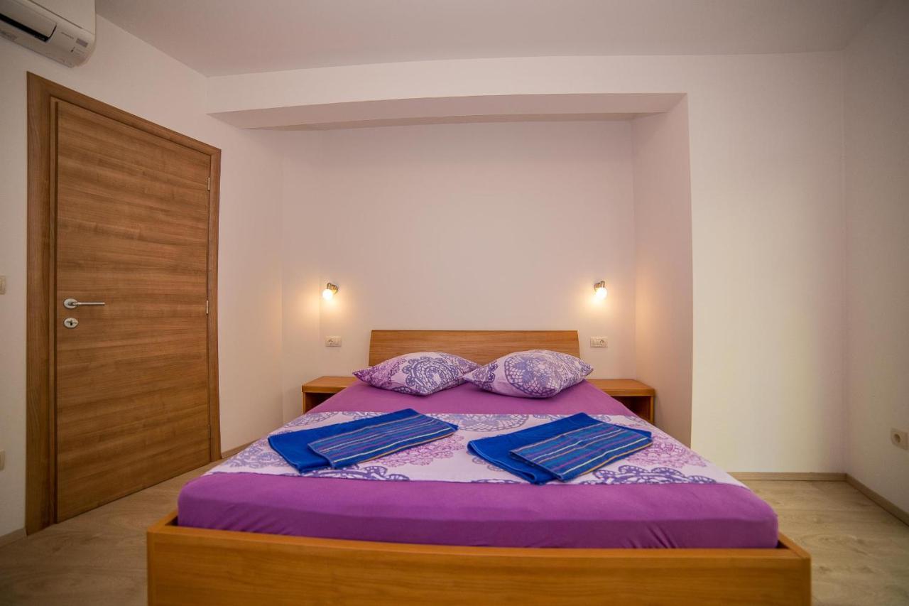 Apartments Emil Lokva Rogoznica Ngoại thất bức ảnh