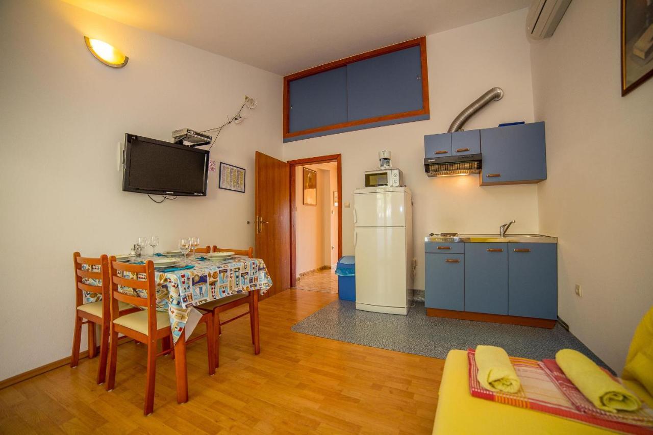 Apartments Emil Lokva Rogoznica Ngoại thất bức ảnh