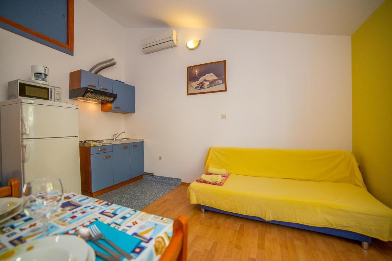 Apartments Emil Lokva Rogoznica Ngoại thất bức ảnh