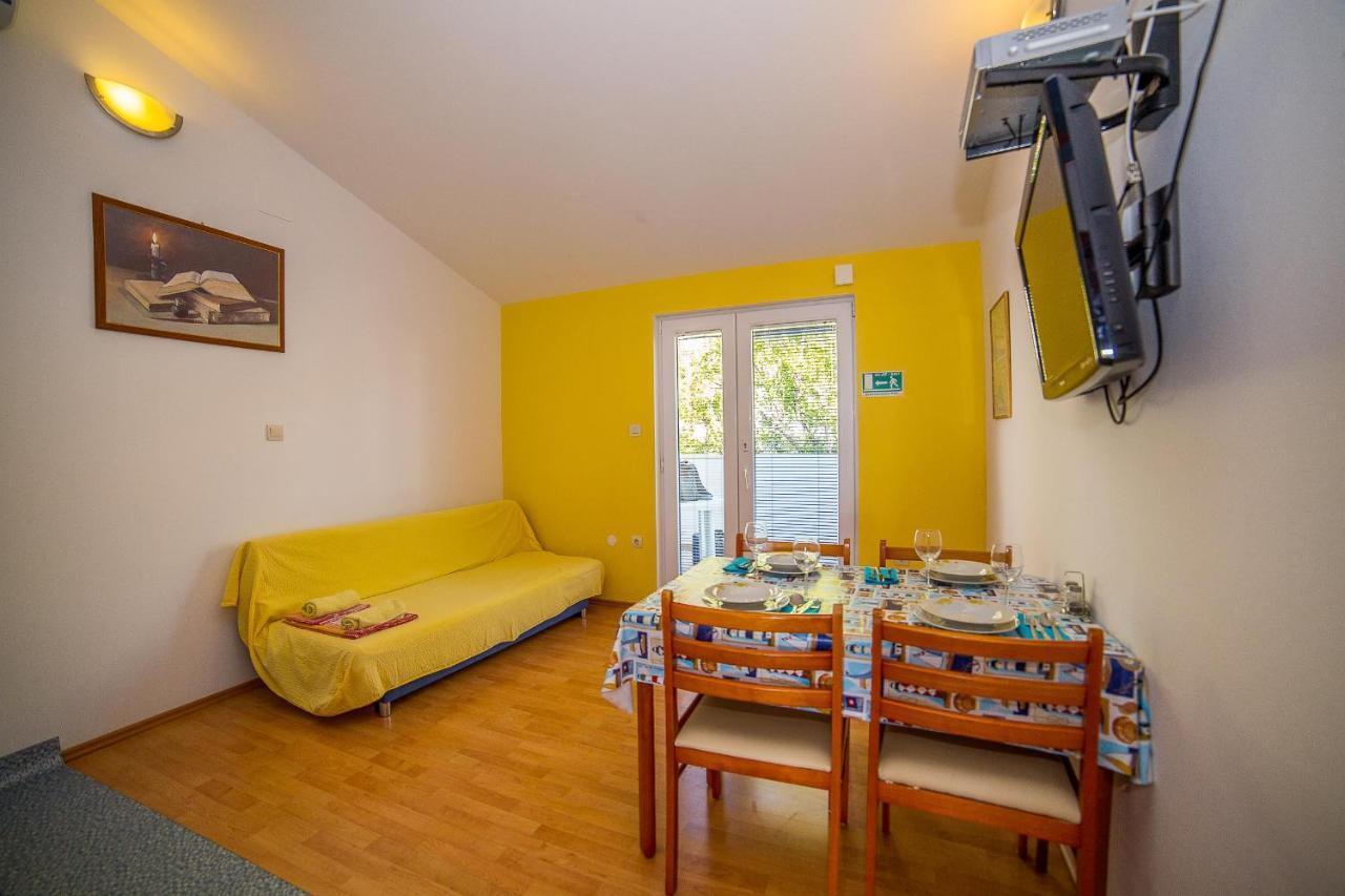 Apartments Emil Lokva Rogoznica Ngoại thất bức ảnh