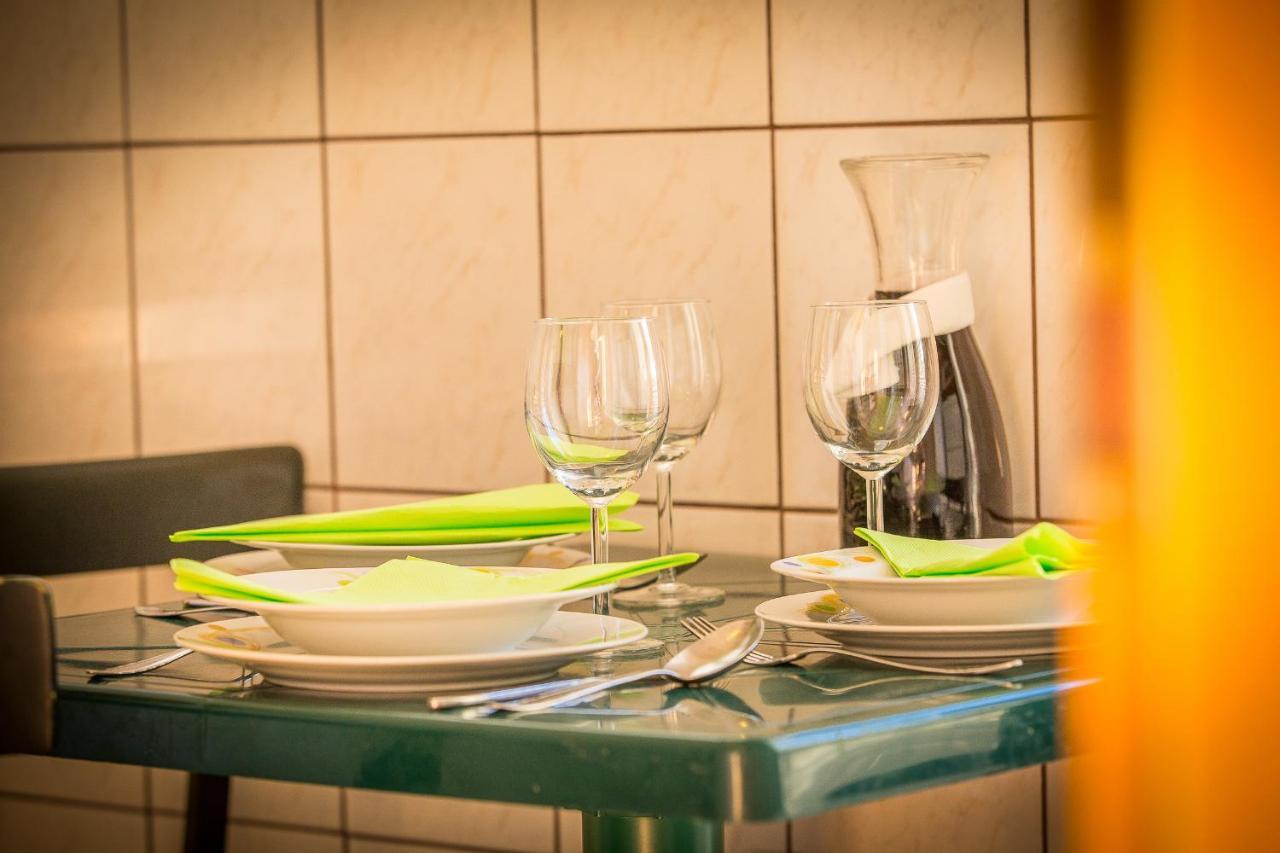 Apartments Emil Lokva Rogoznica Ngoại thất bức ảnh